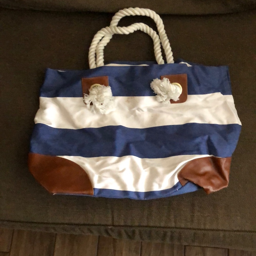 Beach bag blue and white stripes with rope handles
